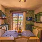 Villa Kayakoey'de Oezel Havuzlu Muhafazakar Kaya